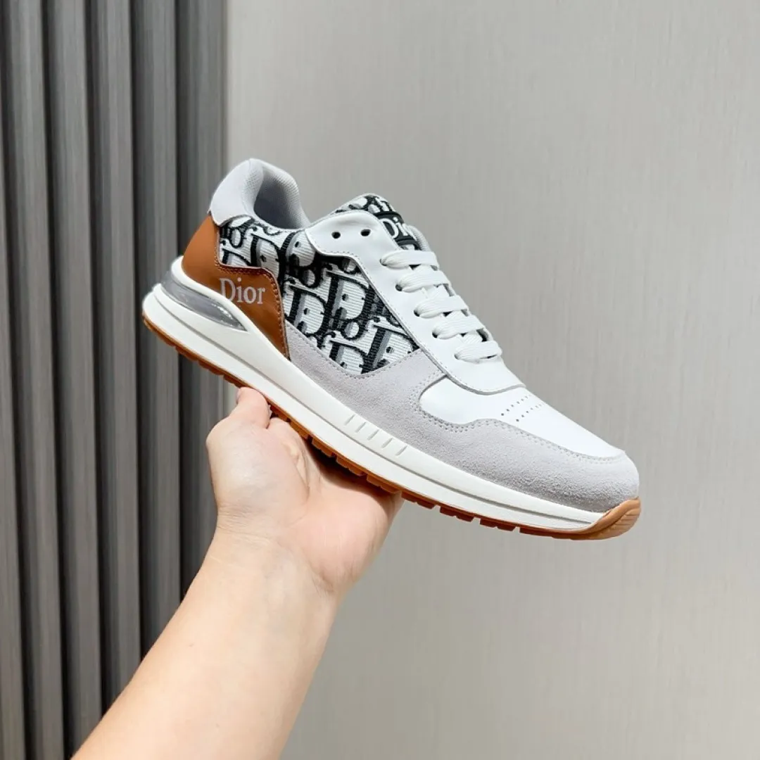 Men's shoes 💰P440💰 [Dior] Dior casual sports shoes, the uppers are made of original imported cowhide leather and original cloth fabrics, a must-have for fashionistas, and the complex craftsmanship is perfect. Imported soft mesh lining, sheepskin foot pads, soles: original soles specially provided by the original factory, exclusive movable molded soles are super comfortable, original factory single goods, men's size 38-45